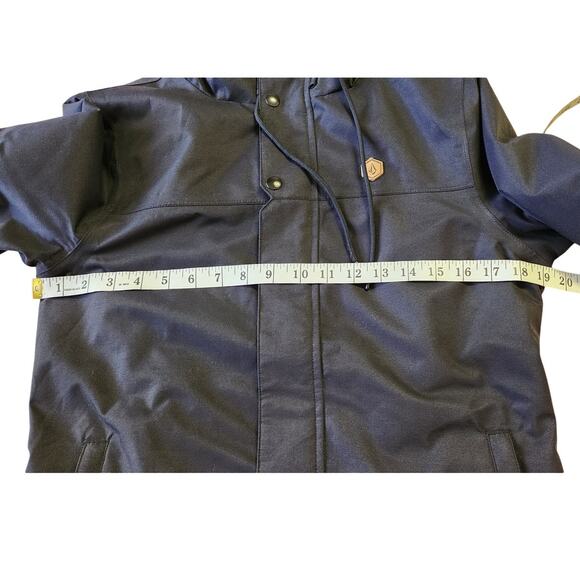 Volcom Bolts Like NEW Black 10K Snowboard Ski Winter Jacket Women Size XS - Picture 11 of 14